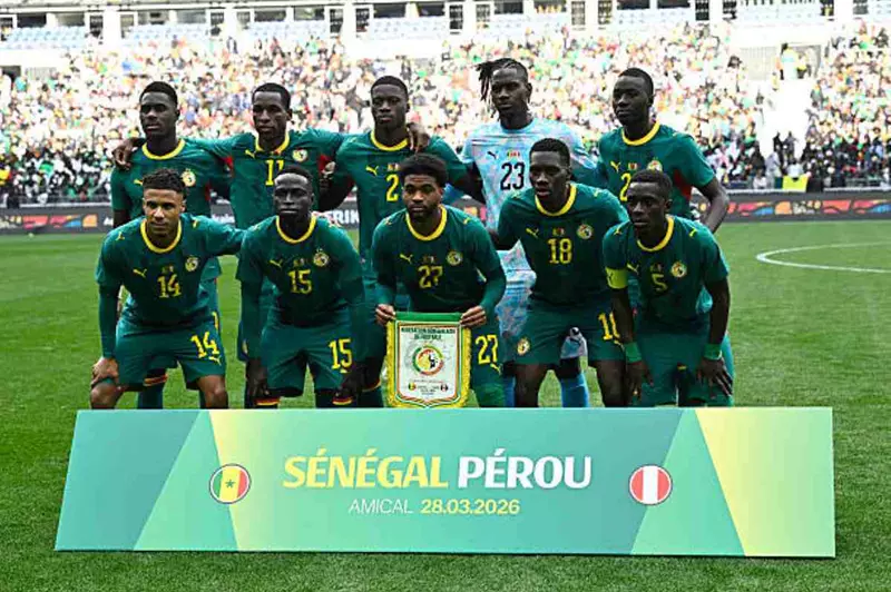 الاتحاد السنغالي ينشر توضيحًا بشأن واقعة تفتيش المنتخب أمام الطائرة